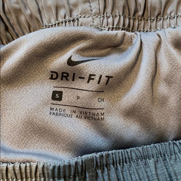 Nike shorts - Picture 4 of 4